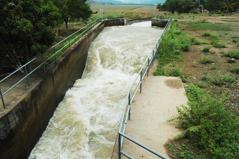 A hydraulic jump downstream of Tinajones reservoir, Chiclayo, Peru.