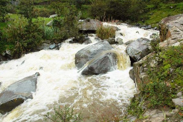 The Moyn river near Tingo