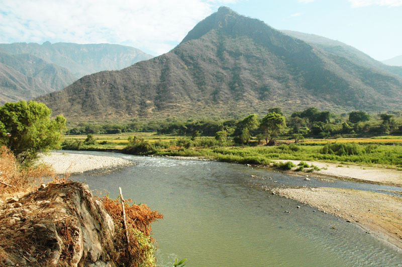 Proposed damsite at La Calzada.