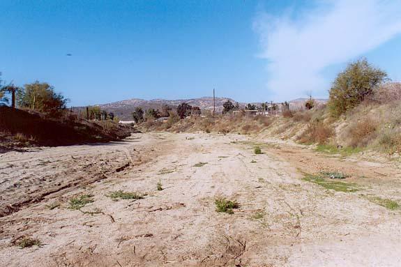 Caada Joe Bill (km 0+200), immediately upstream of its confluence with Arroyo San Pablo, to form Tecate Creek.