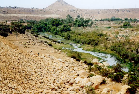 Arroyo Alamar downstream of Puente Caon del Padre, Tijuana, Baja California, Mexico (2003). 